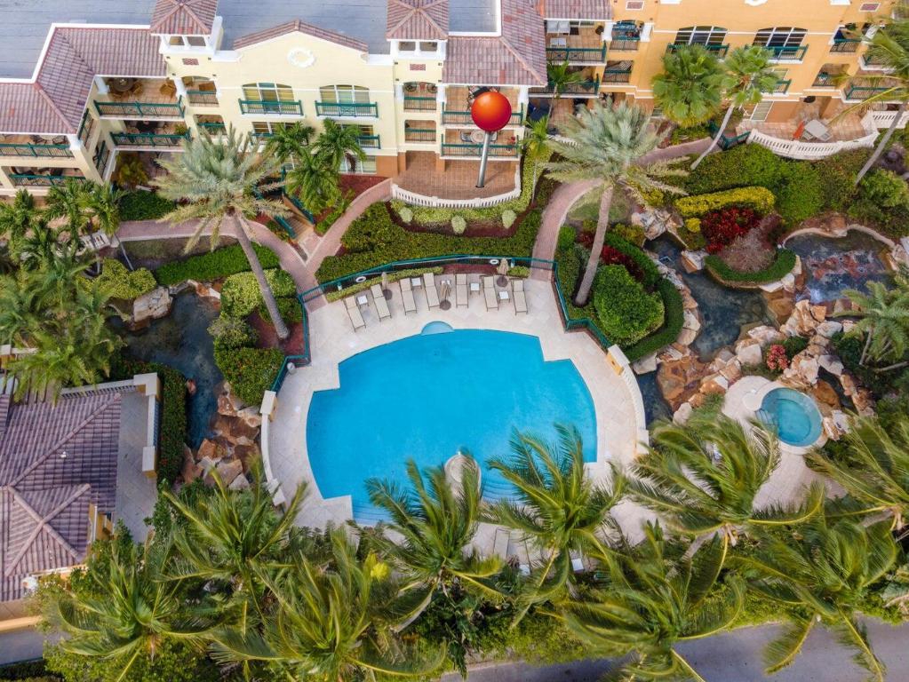 1228 Hillsboro Mile 103