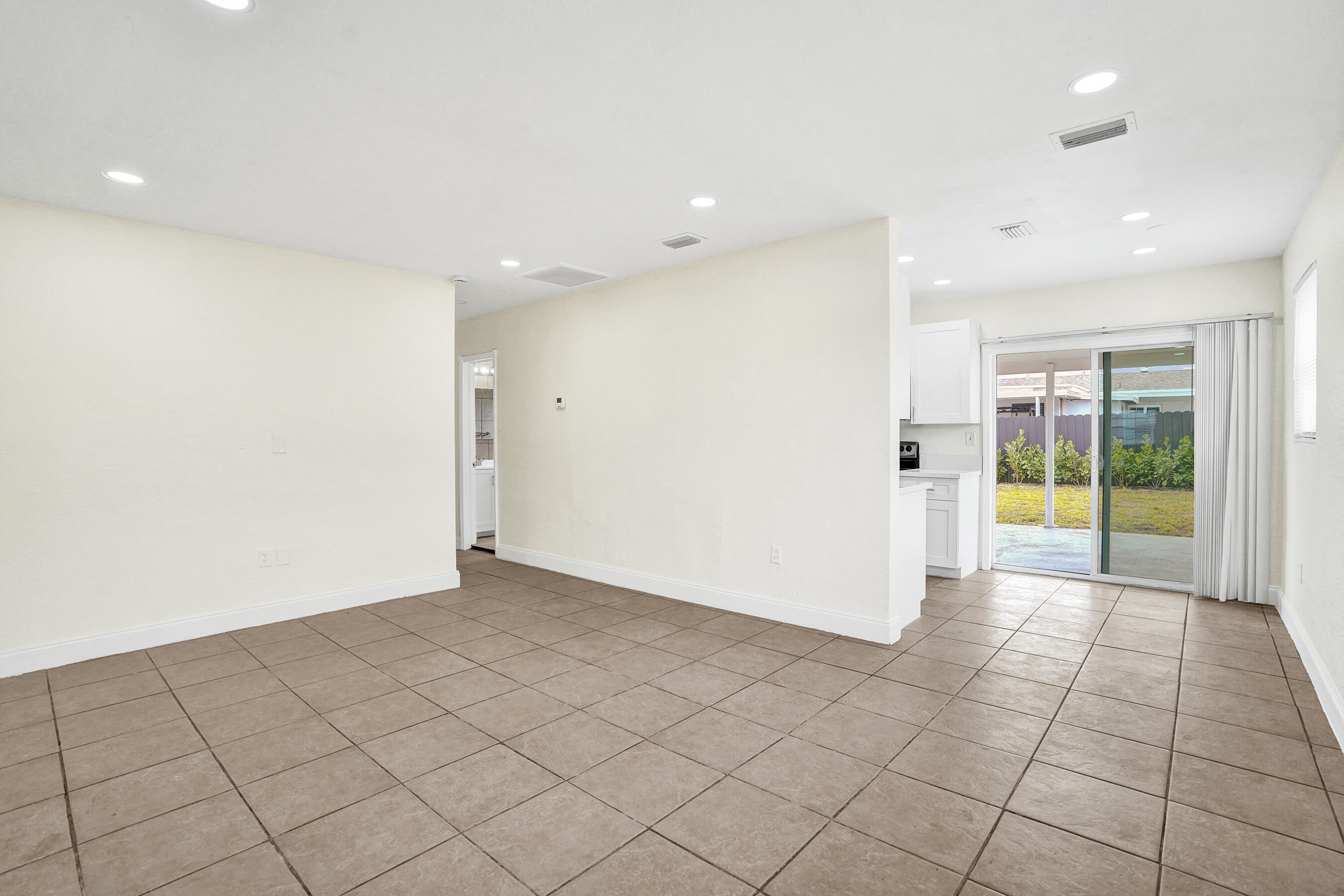 BOULEVARD HEIGHTS SEC 3 - Residential Lease