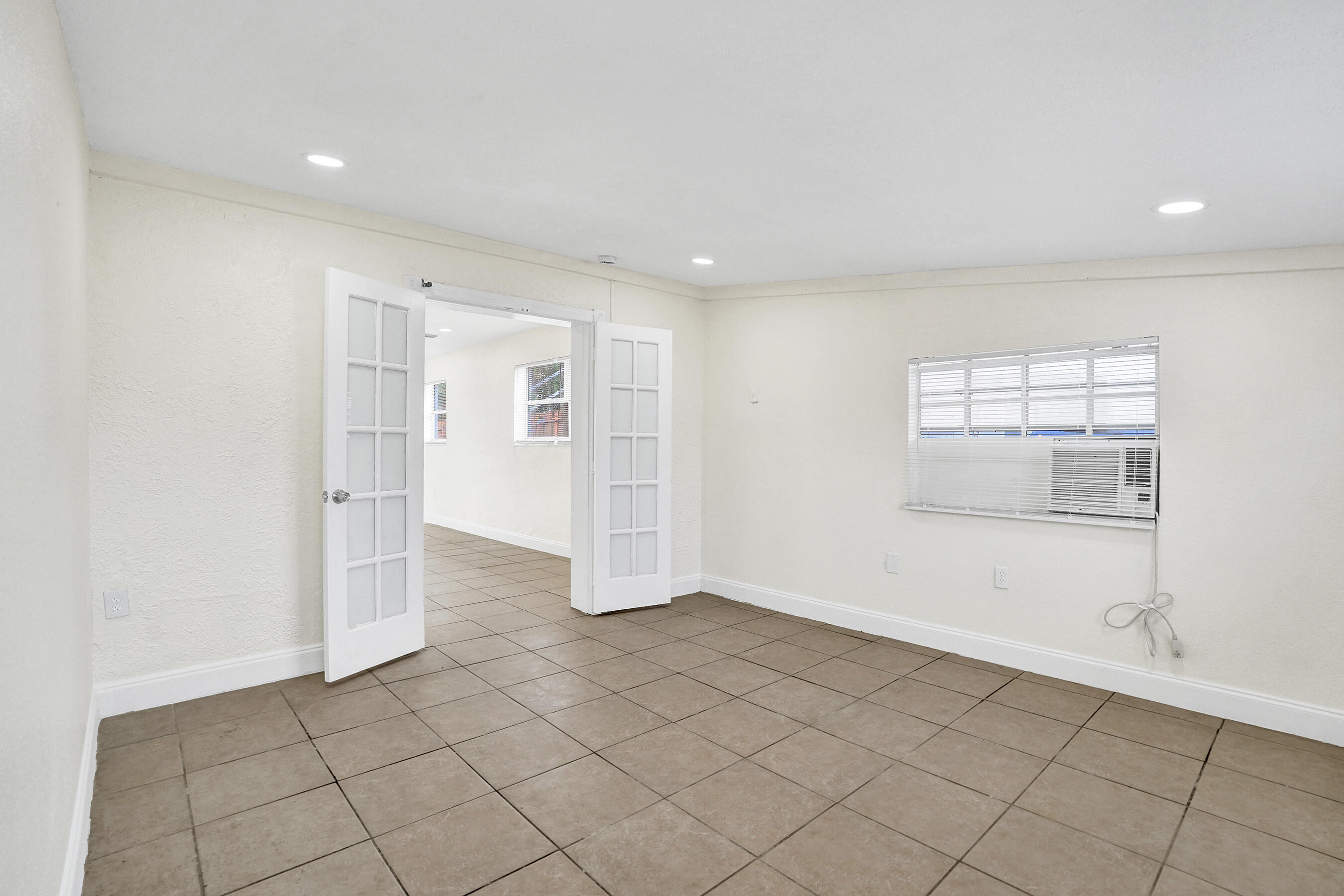 BOULEVARD HEIGHTS SEC 3 - Residential Lease