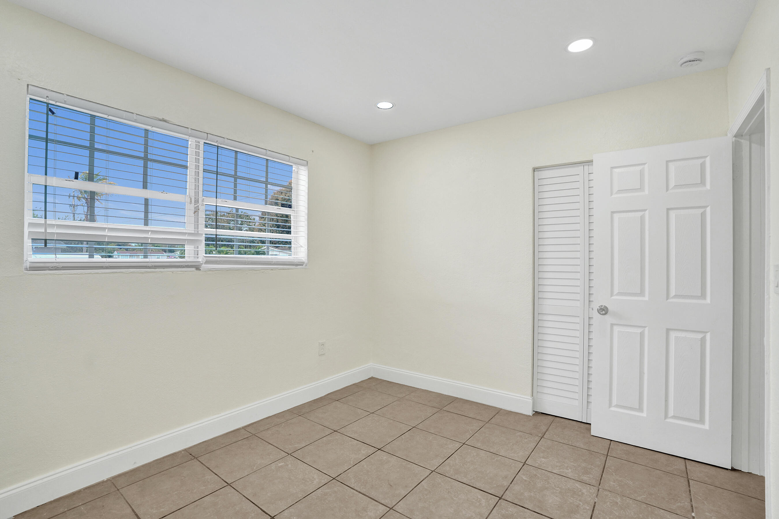 BOULEVARD HEIGHTS SEC 3 - Residential Lease