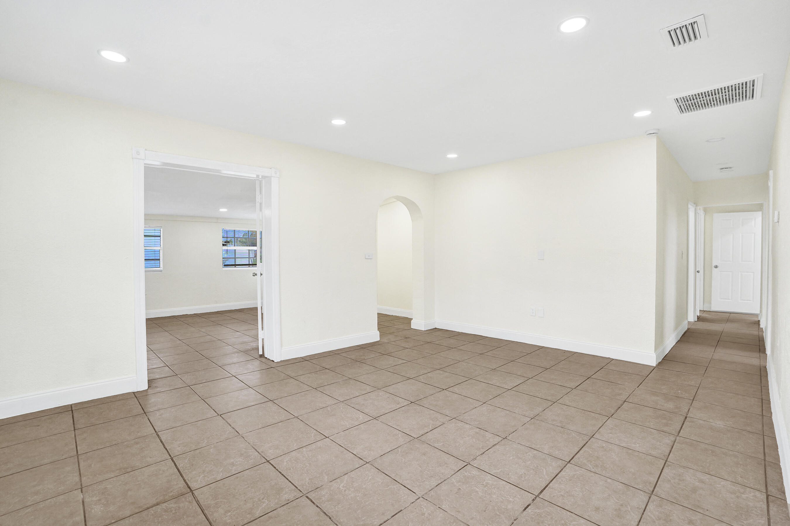 BOULEVARD HEIGHTS SEC 3 - Residential Lease