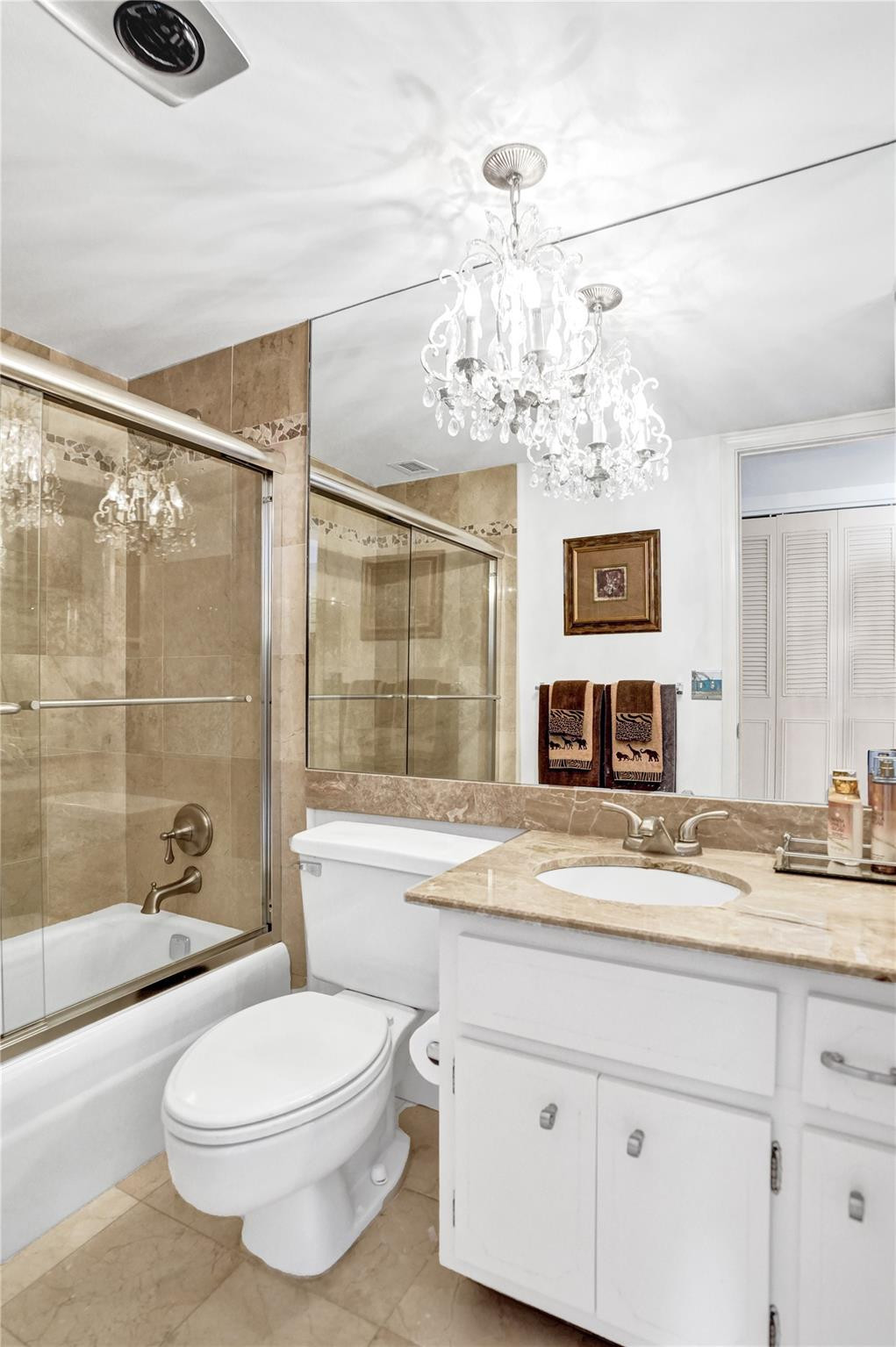 RIVERSIDE TOWERS - Residential