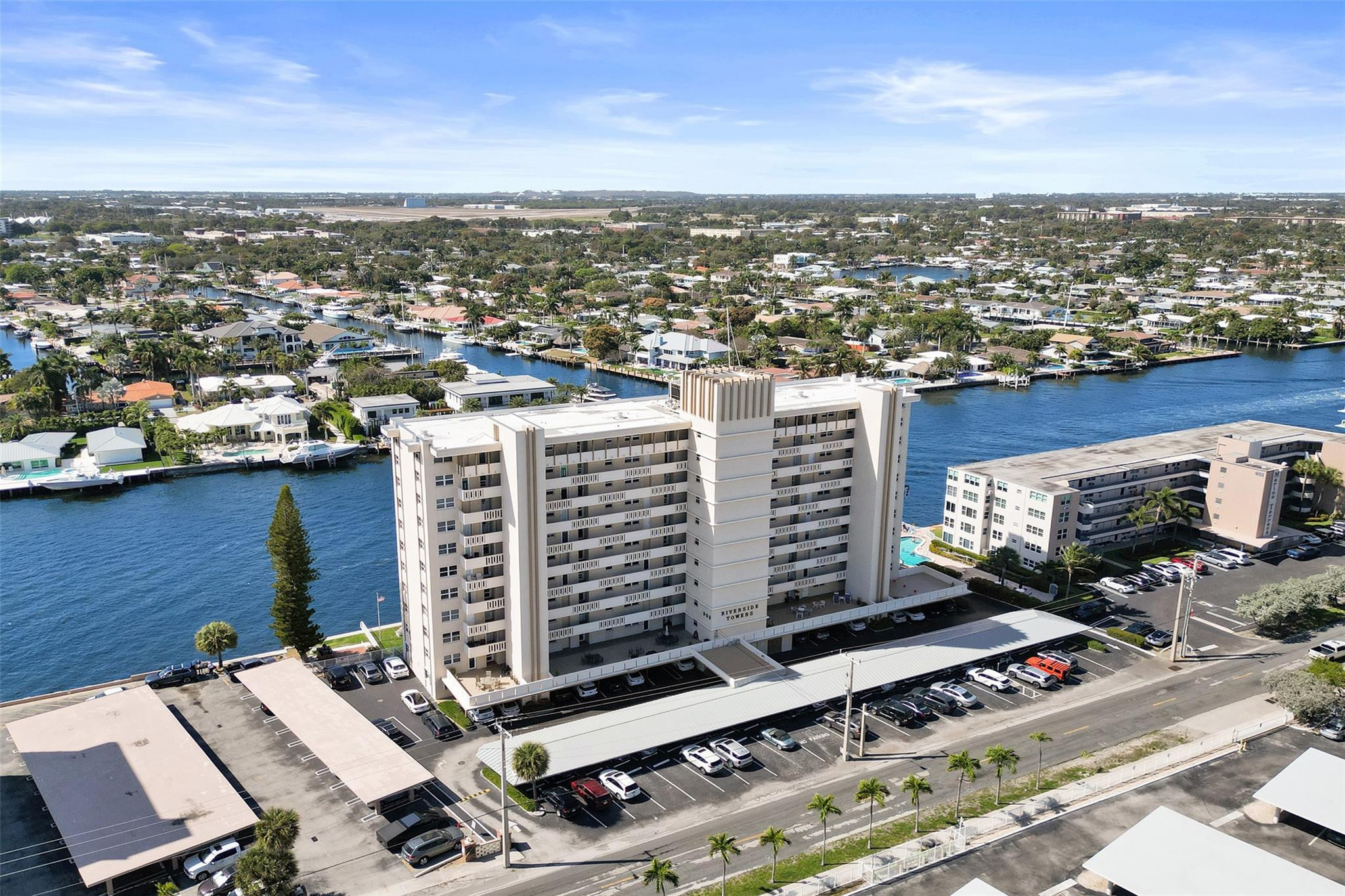 RIVERSIDE TOWERS - Residential