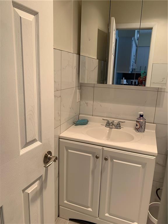 Ocean Vue 3-34 B - Residential Lease