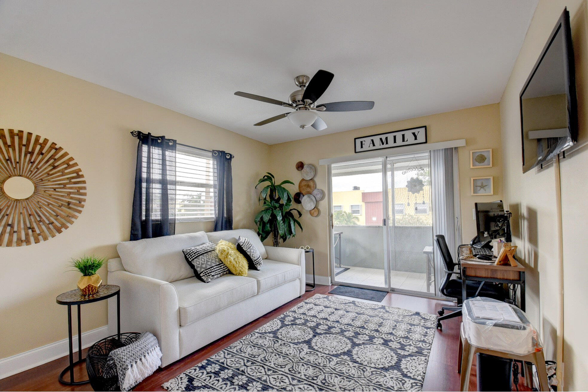 KINGS POINT FLANDERS CONDOS - Residential