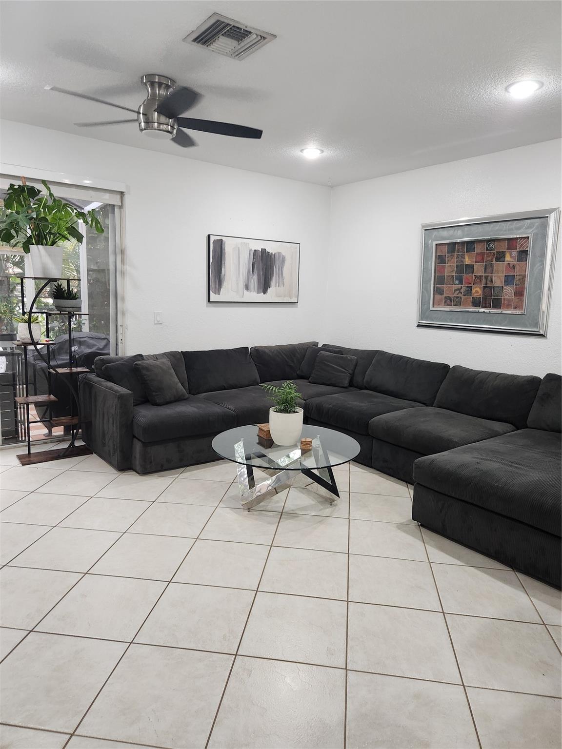 5512 NW 90th Ter