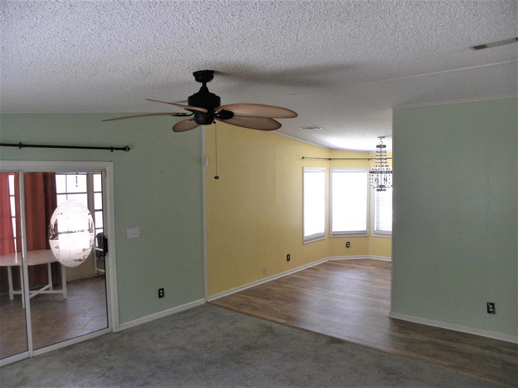 TROPICAL ISLES - Residential