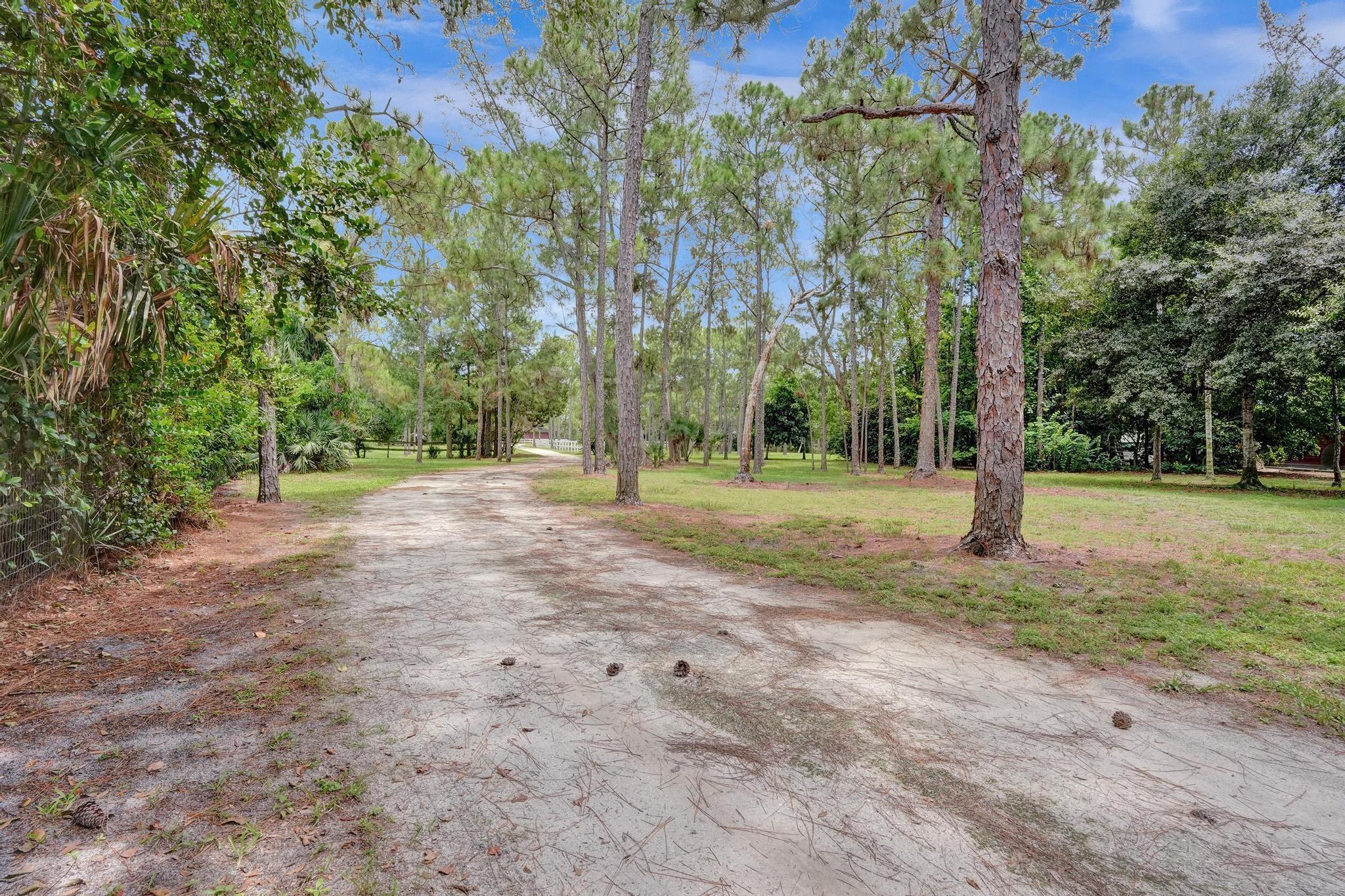12168 148th Rd N