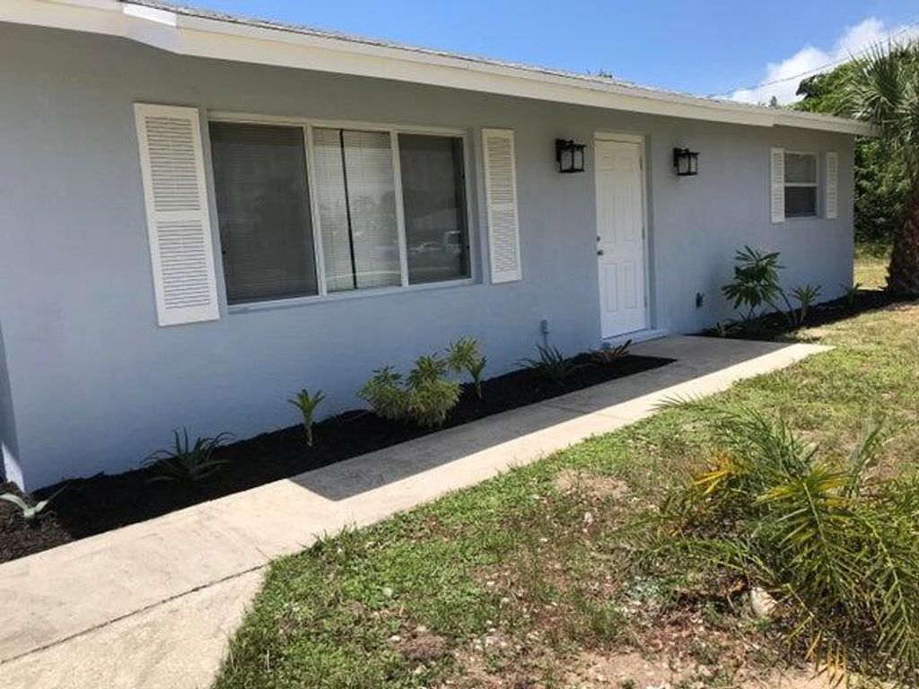 Photo of 12944 SE Papaya Street, Hobe Sound, FL 33455 (MLS # R10976878)