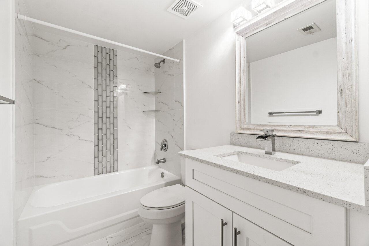 SPANISH WELLS CONDO I - Residential