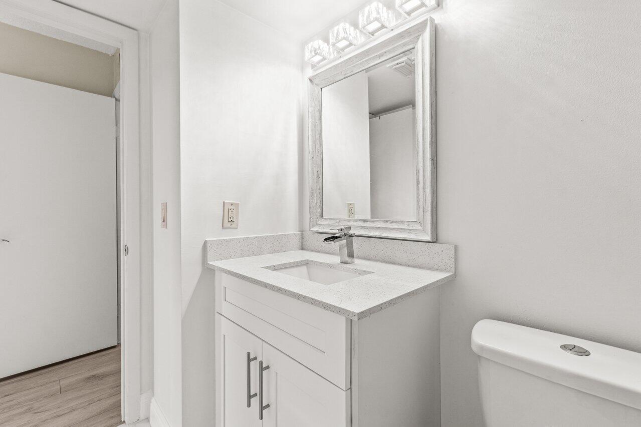 SPANISH WELLS CONDO I - Residential