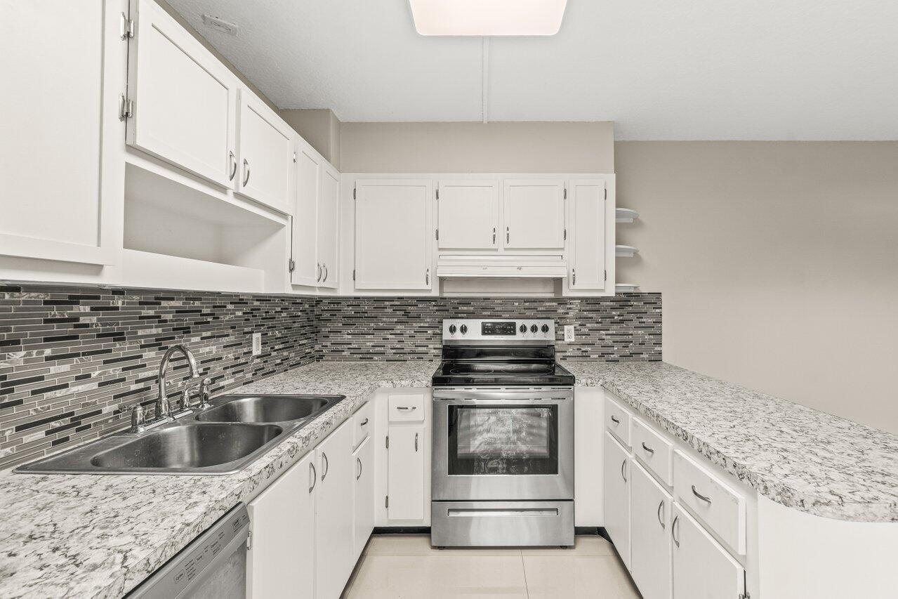 SPANISH WELLS CONDO I - Residential