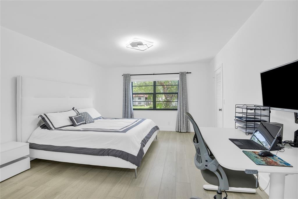 CYPRESSES OF BOCA LAGO - Residential