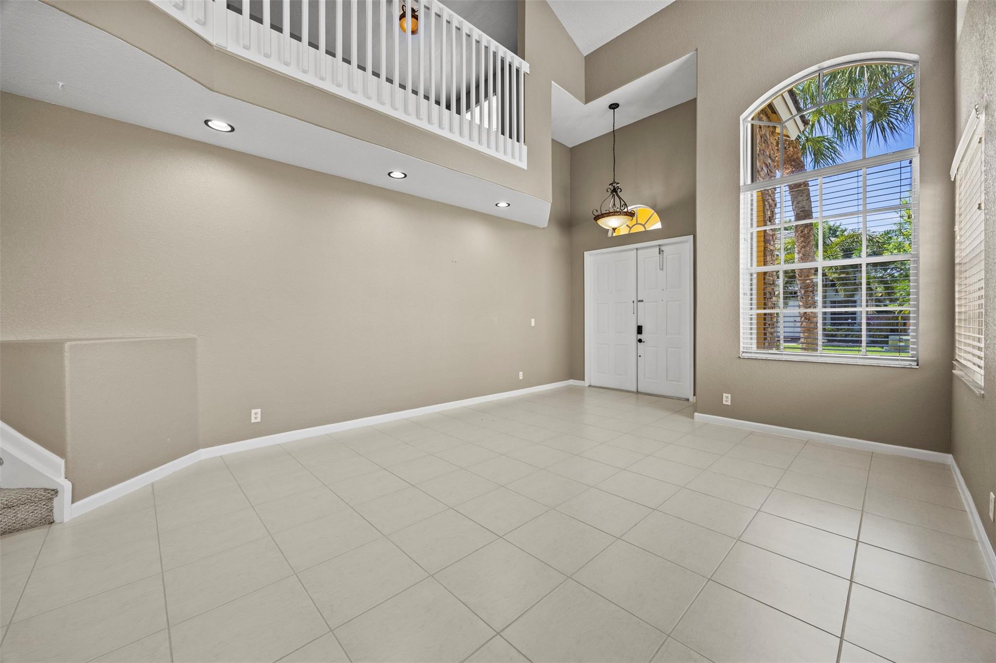 4049 Plumbago Pl