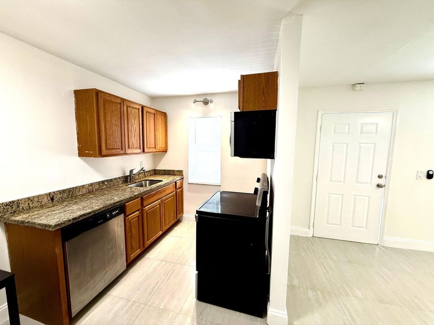 2 Bedroom 1 Bath . Clean and freshly painted and ready to move in ASAP. Easy and quick approval process. Walking distance to Oakland Park Blvd, Sprouts grocery store, and easy access to downtown and main roads. Pets allowed only small breeds. Washer and Dryer on site.
