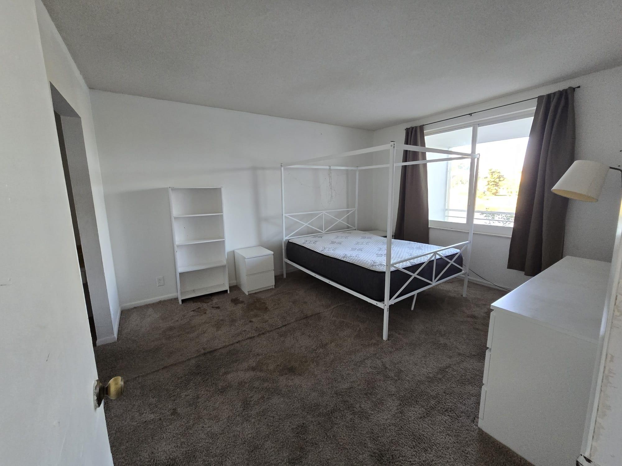 The Pines Condo - Residential Lease