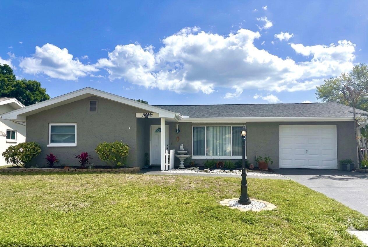 HARBOR PALMS-UNIT SIX - Residential