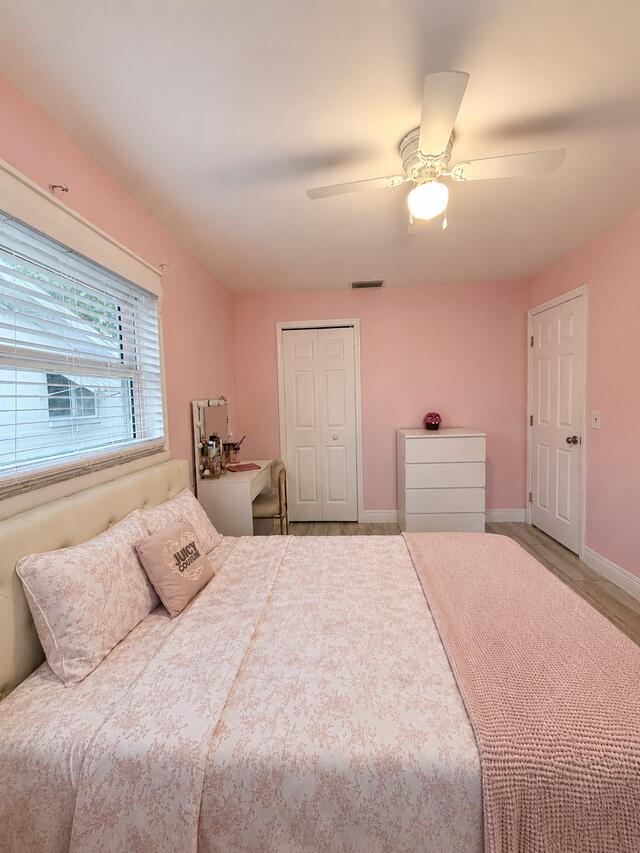 HARBOR PALMS-UNIT SIX - Residential