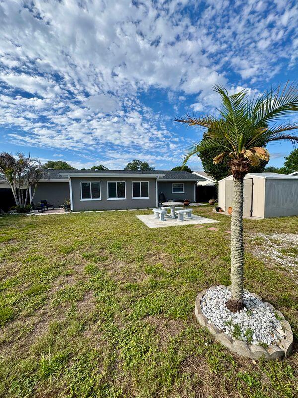 HARBOR PALMS-UNIT SIX - Residential