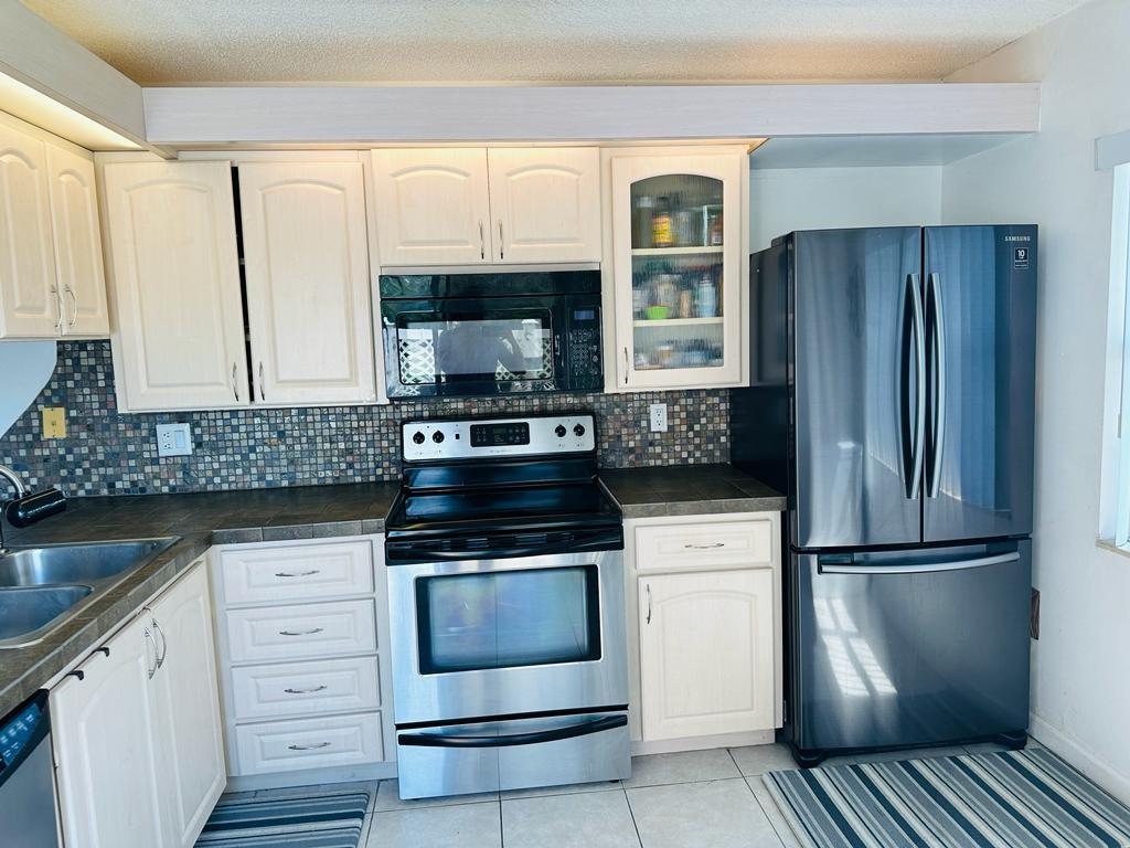 Stamford At Villages Palm - Residential