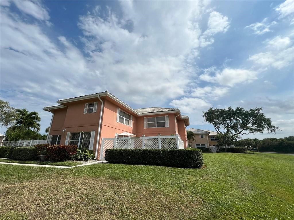 Stamford At Villages Palm - Residential