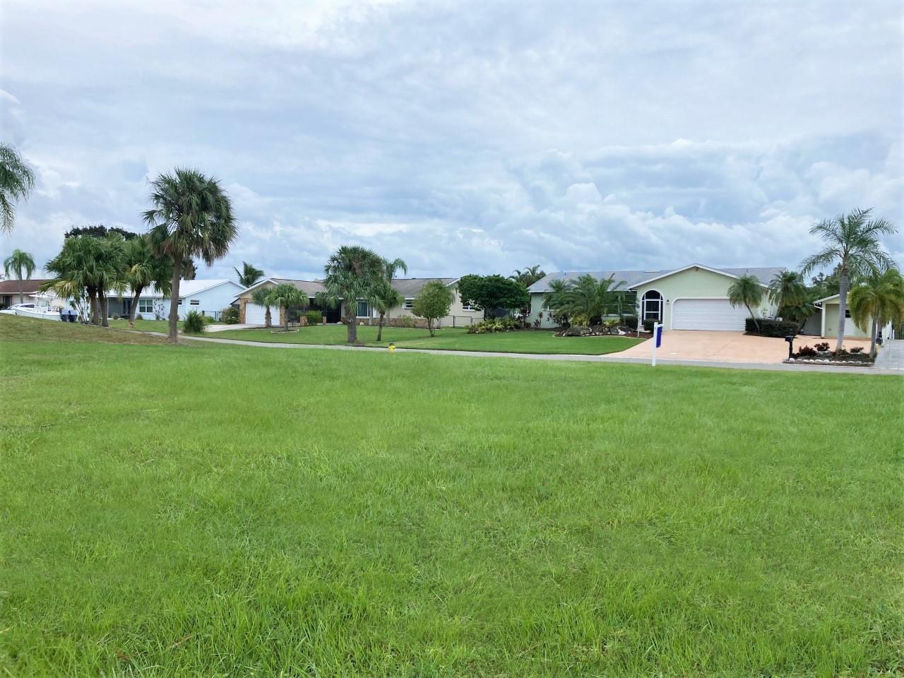 1TA / APOLLO BEACH UNIT S - Land
