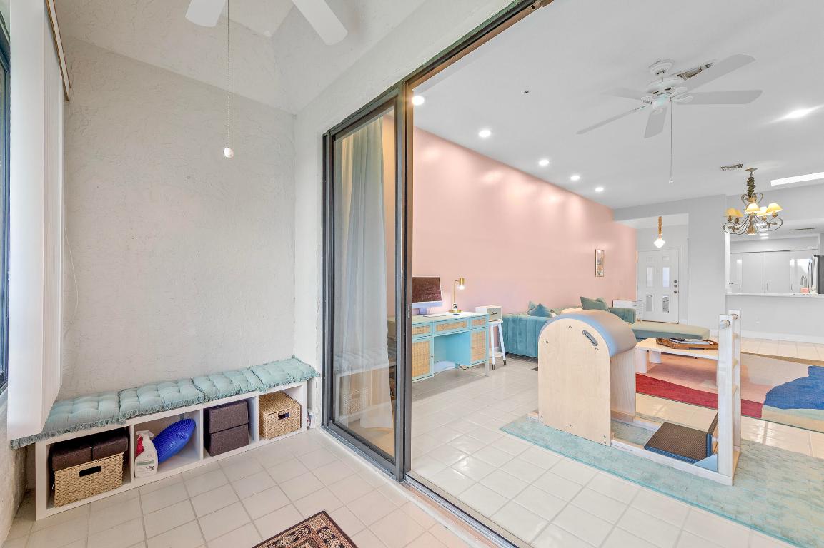 LA PAZ AT BOCA POINTE - Residential