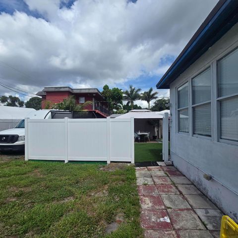 Tiny photo for 1844 Sheridan Street, Hollywood, FL 33020 (MLS # B26045113)