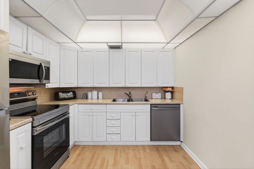 Beautiful, move in ready condo in the heart of Century Village in West Boca Raton. Laminate flooring throughout; Newer A/C 2024, Lanai has both screens and windows; stainless steel appliances; satellite pool in the Lincoln community; beautiful main clubhouse at Century Village offers an active resort style community with indoor and outdoor pools, gym, tennis, pickleball, live shows, movies, bingo, and a variety of fitness classes; the community is centrally located, close to everything, shopping, the mall, restaurants, and entertainment. There is courtesy bus transportation from Century Village to the shopping areas. Water/sewer, trash, basic cable and internet included.