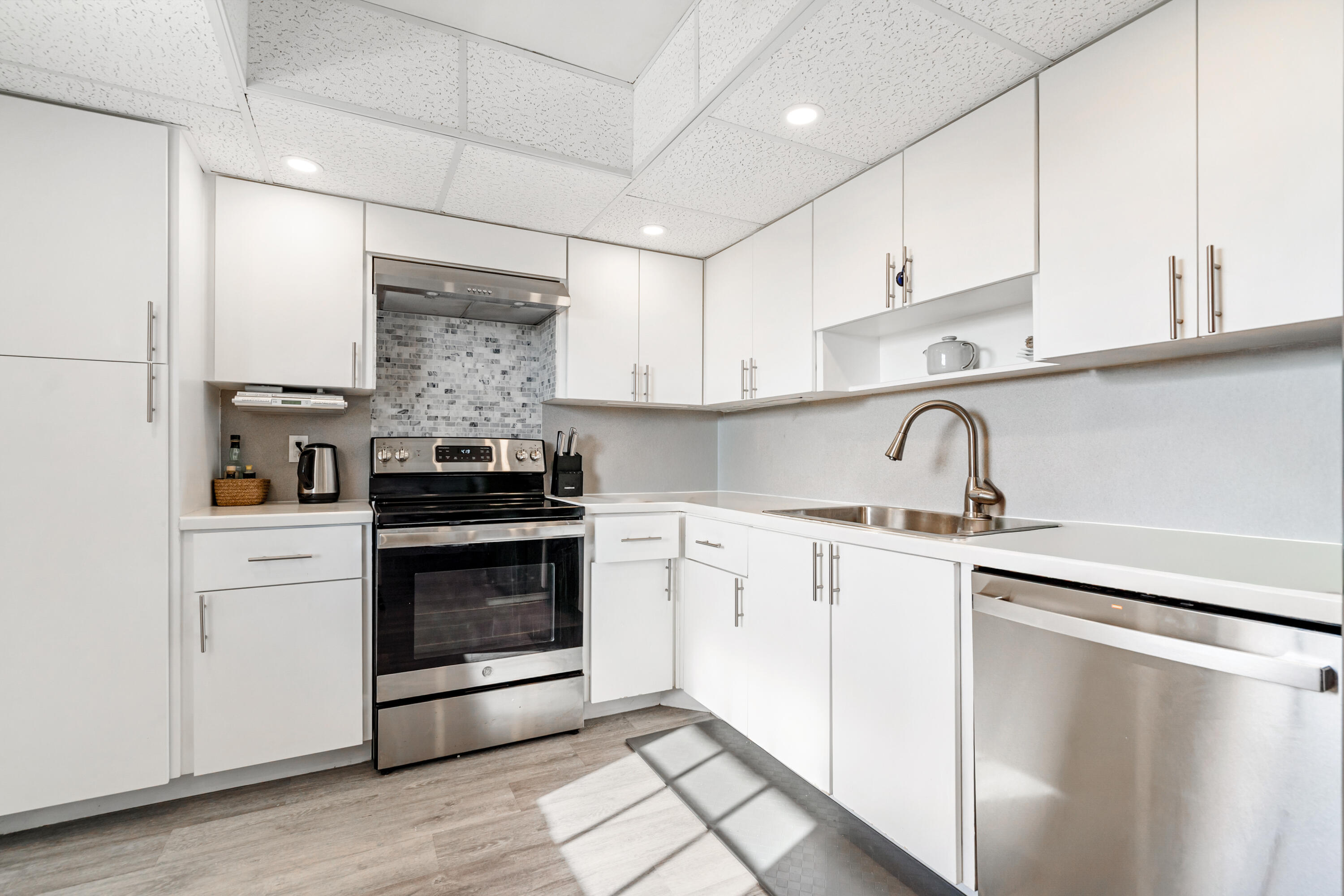 3900 Oaks Clubhouse Drive 503