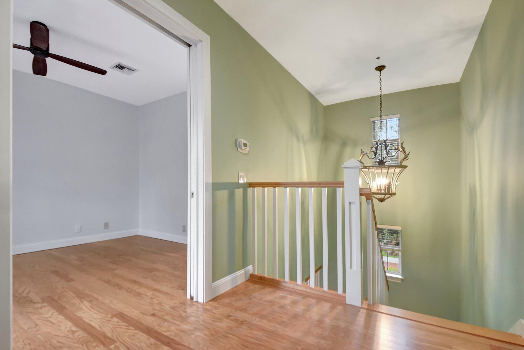 TOWN SQUARE - Residential