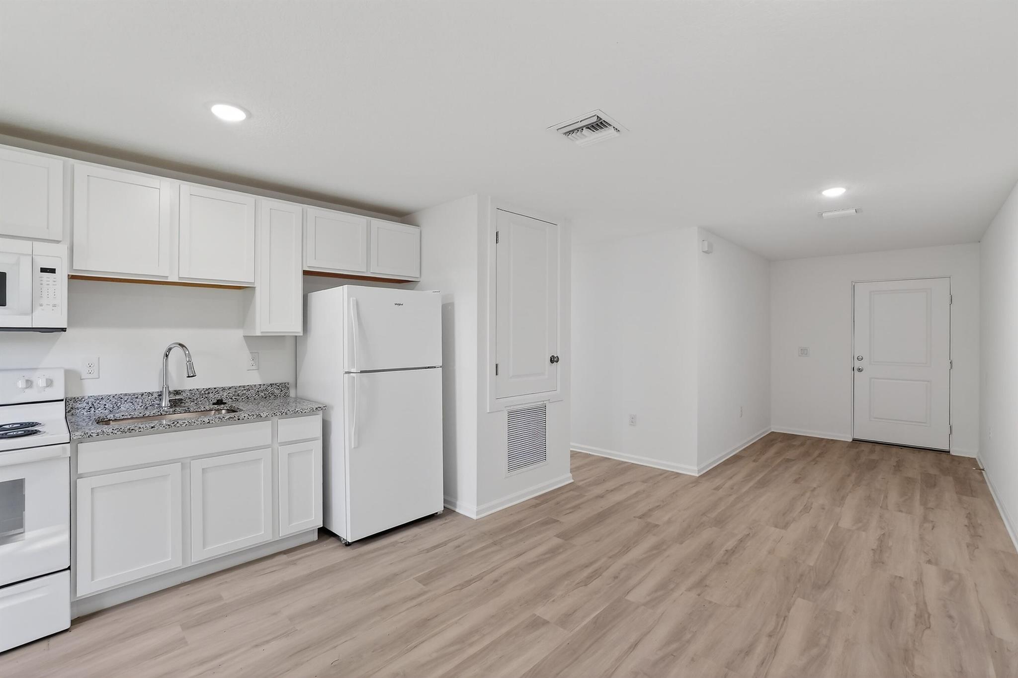 John Davis Resub - Residential Lease