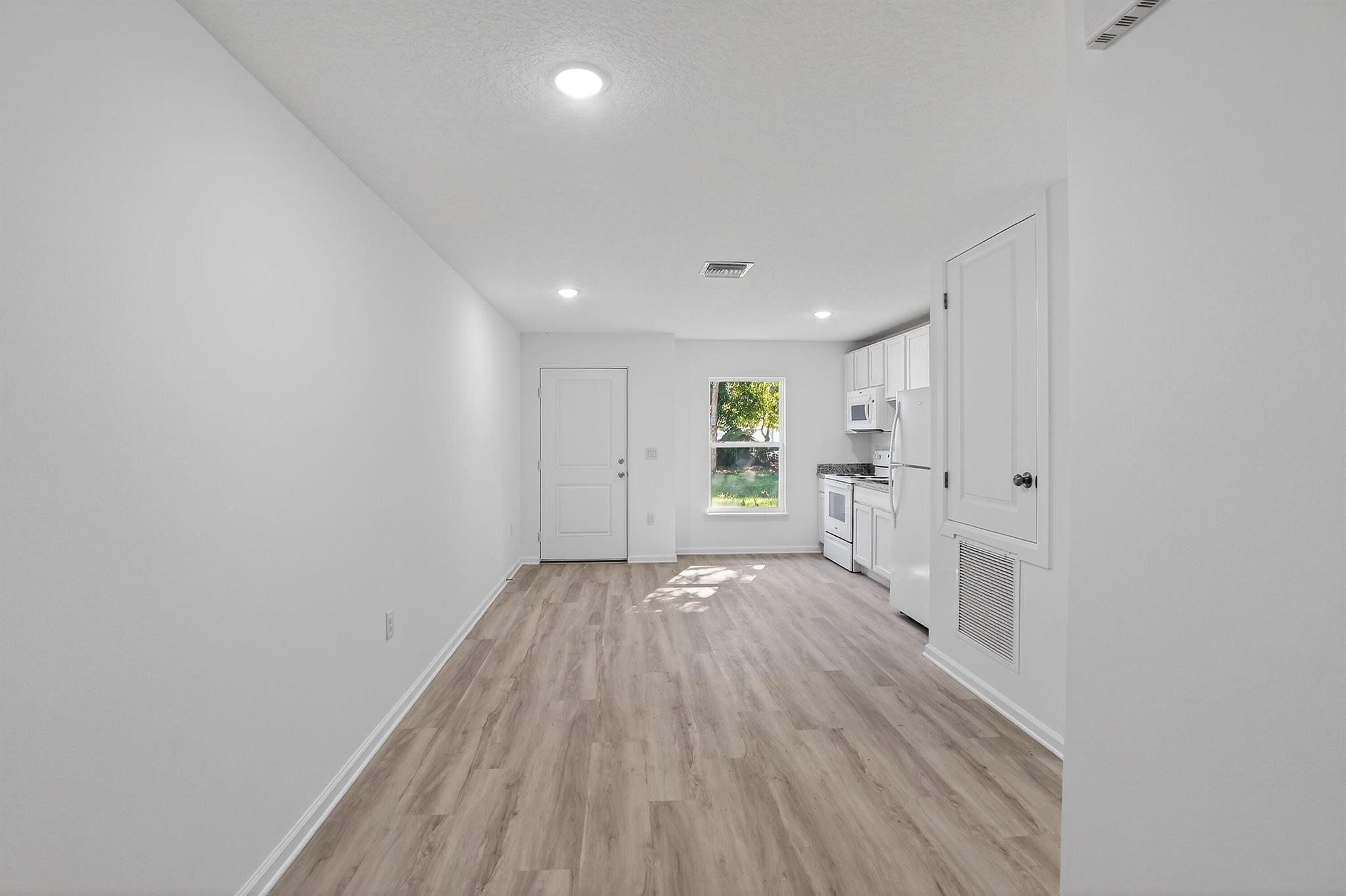 John Davis Resub - Residential Lease