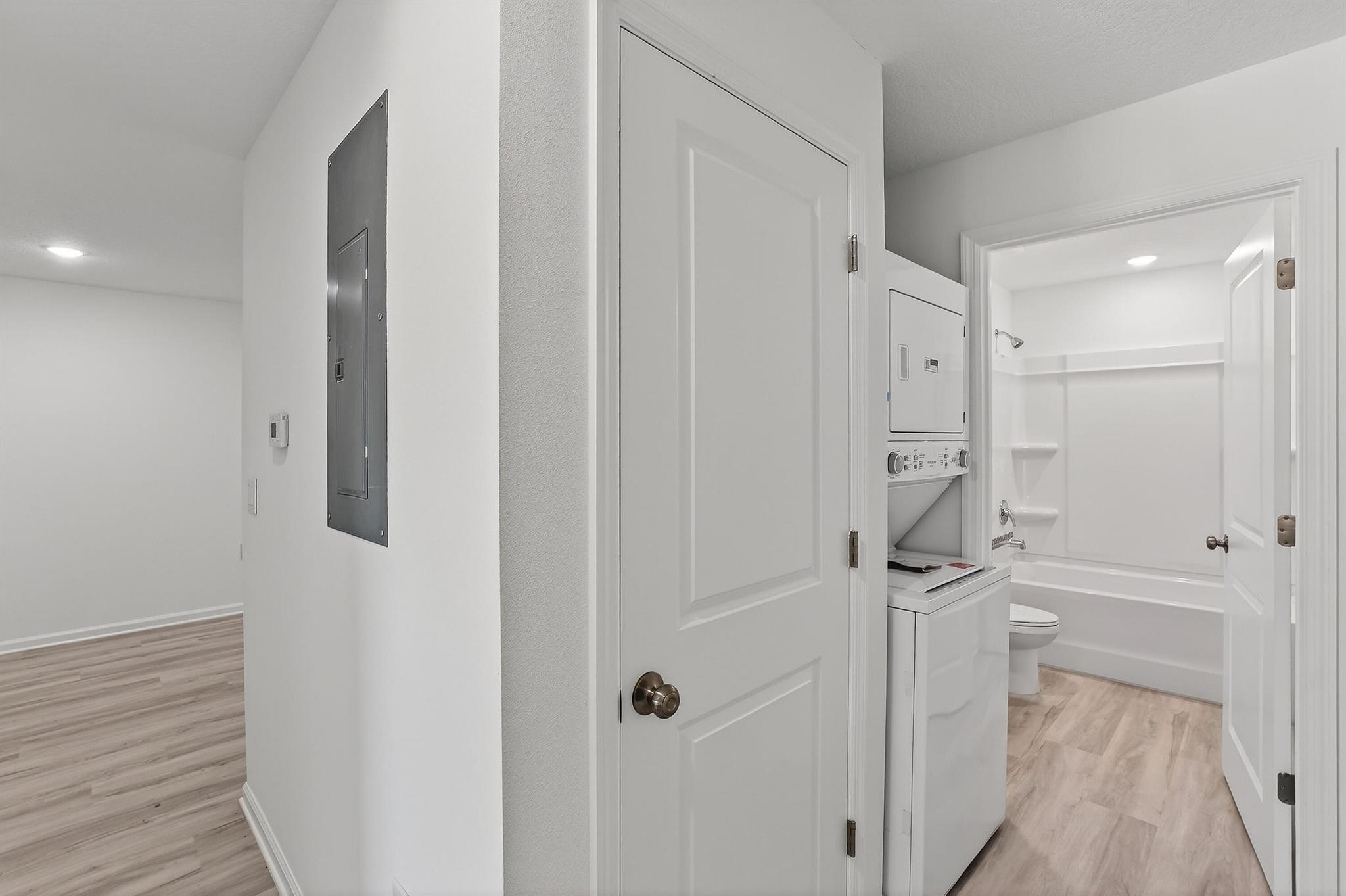 John Davis Resub - Residential Lease