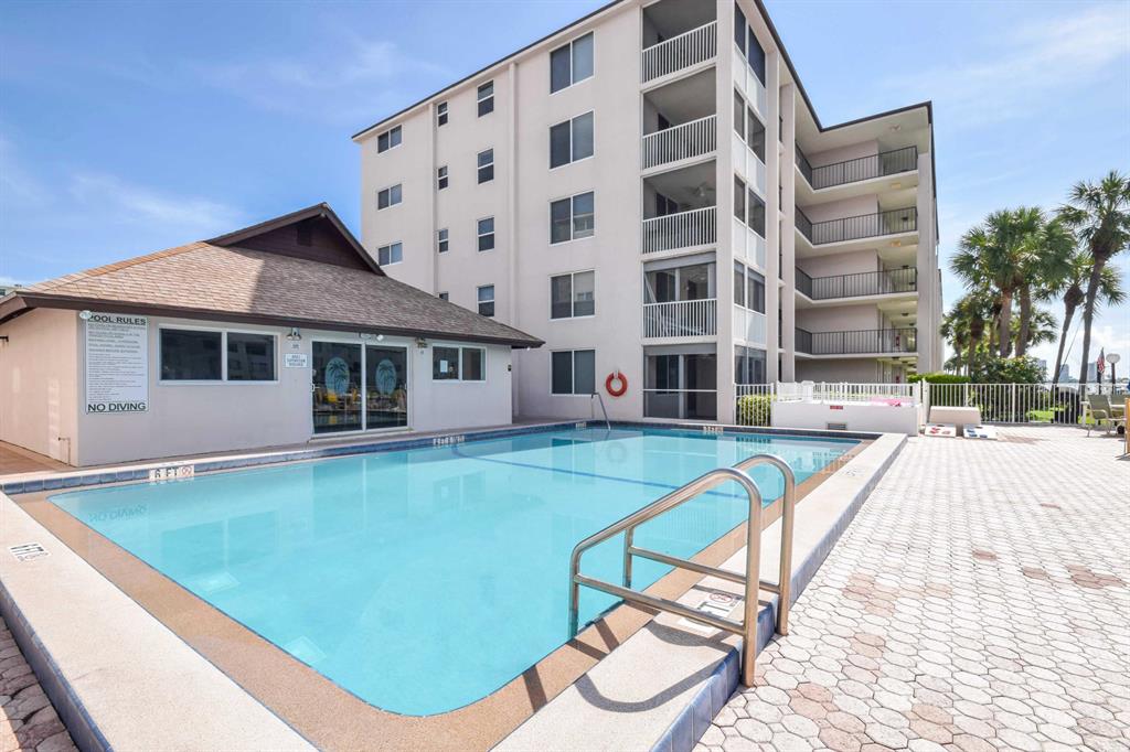 PARADISE VILLAS CONDO - Residential