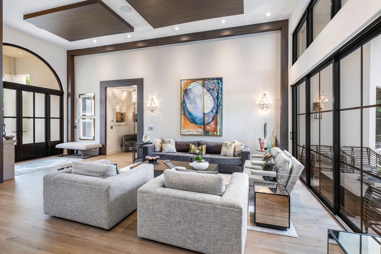 ROYAL PALM YACHT & COUNTR - Residential