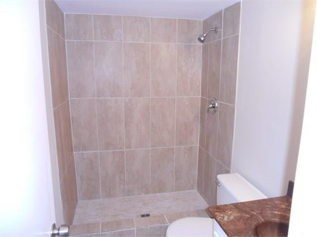 OAKLAND SHORES - Residential