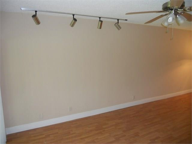 OAKLAND SHORES - Residential