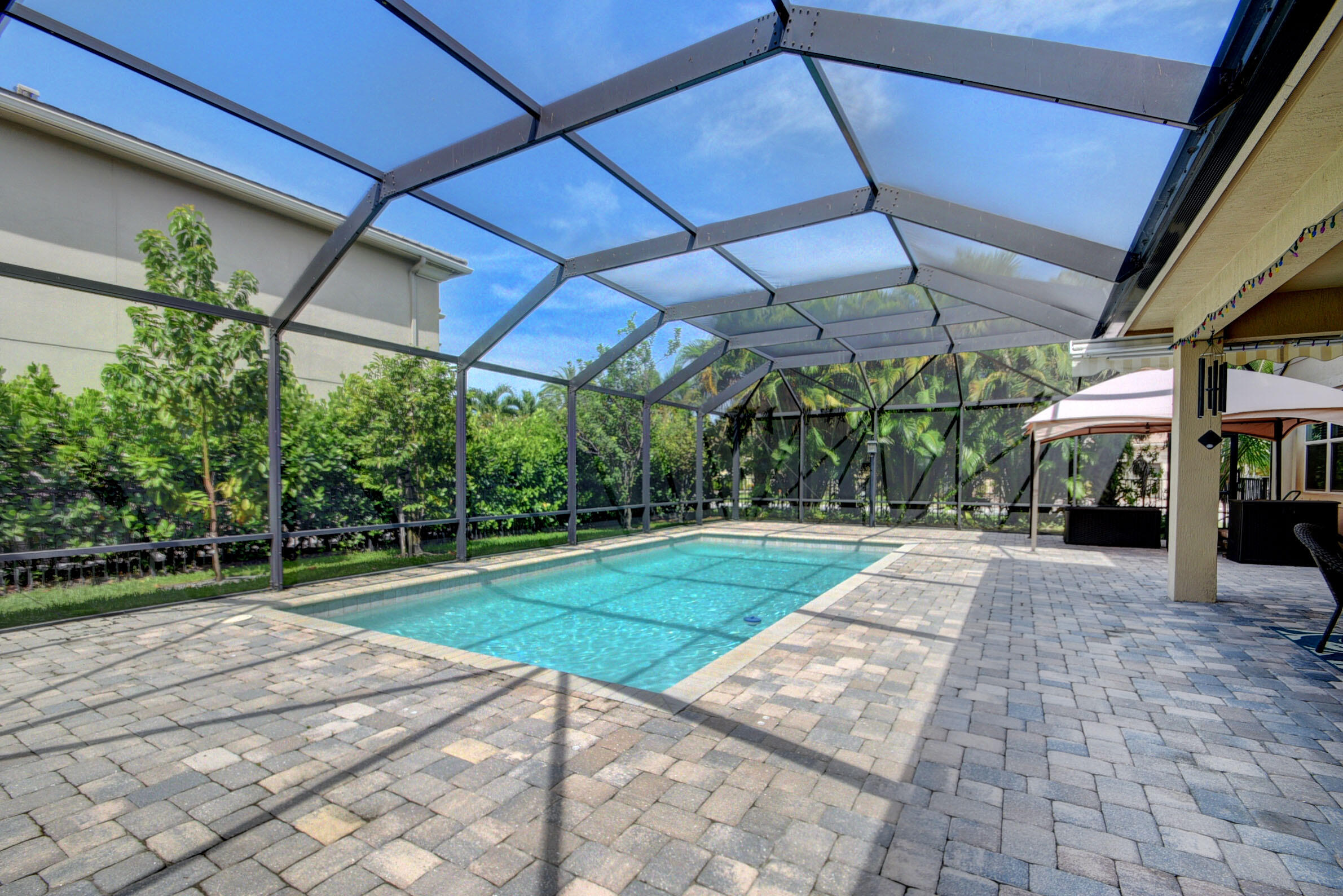 WELLINGTON VIEW - Residential