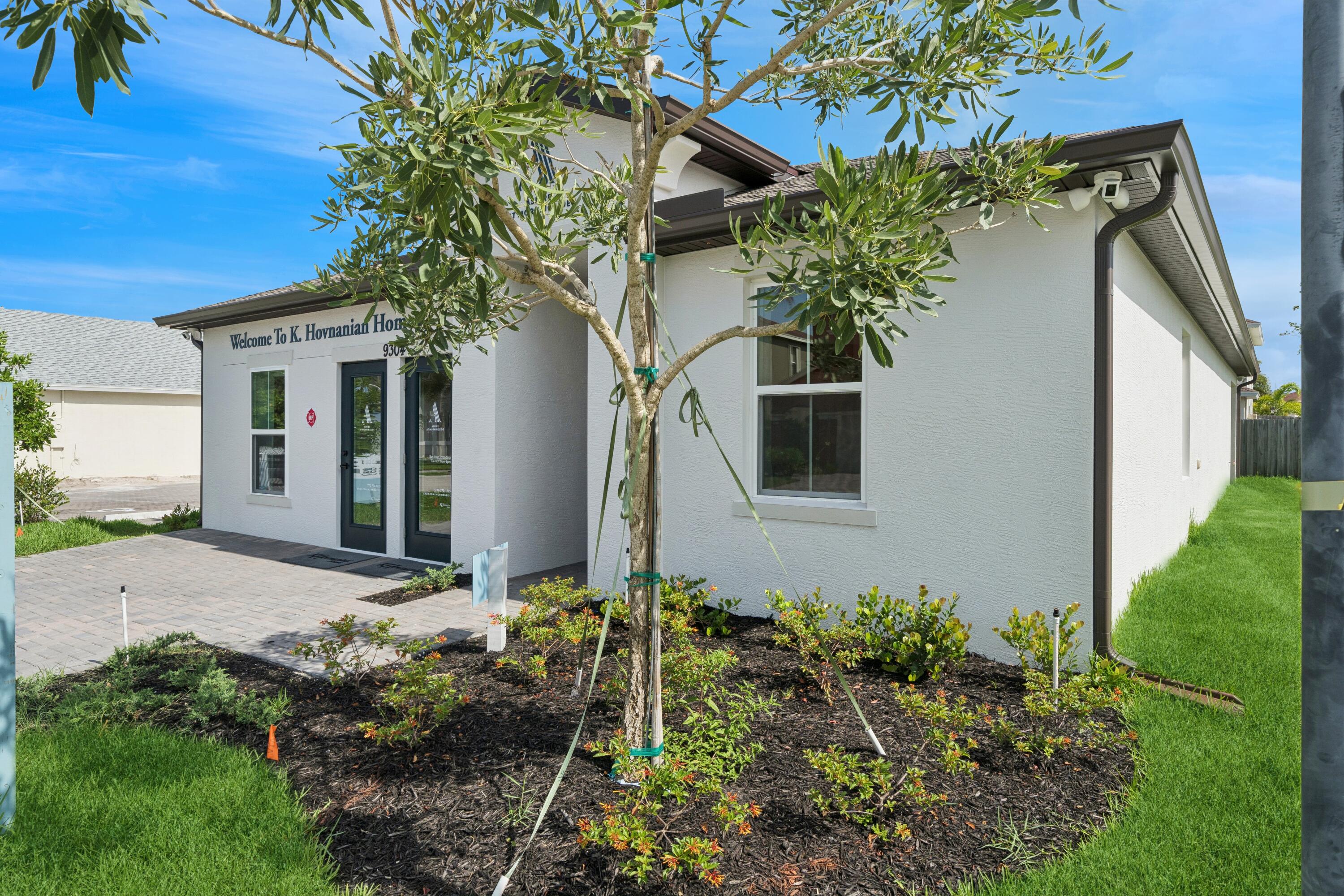 PALM BREEZES CLUB - Residential