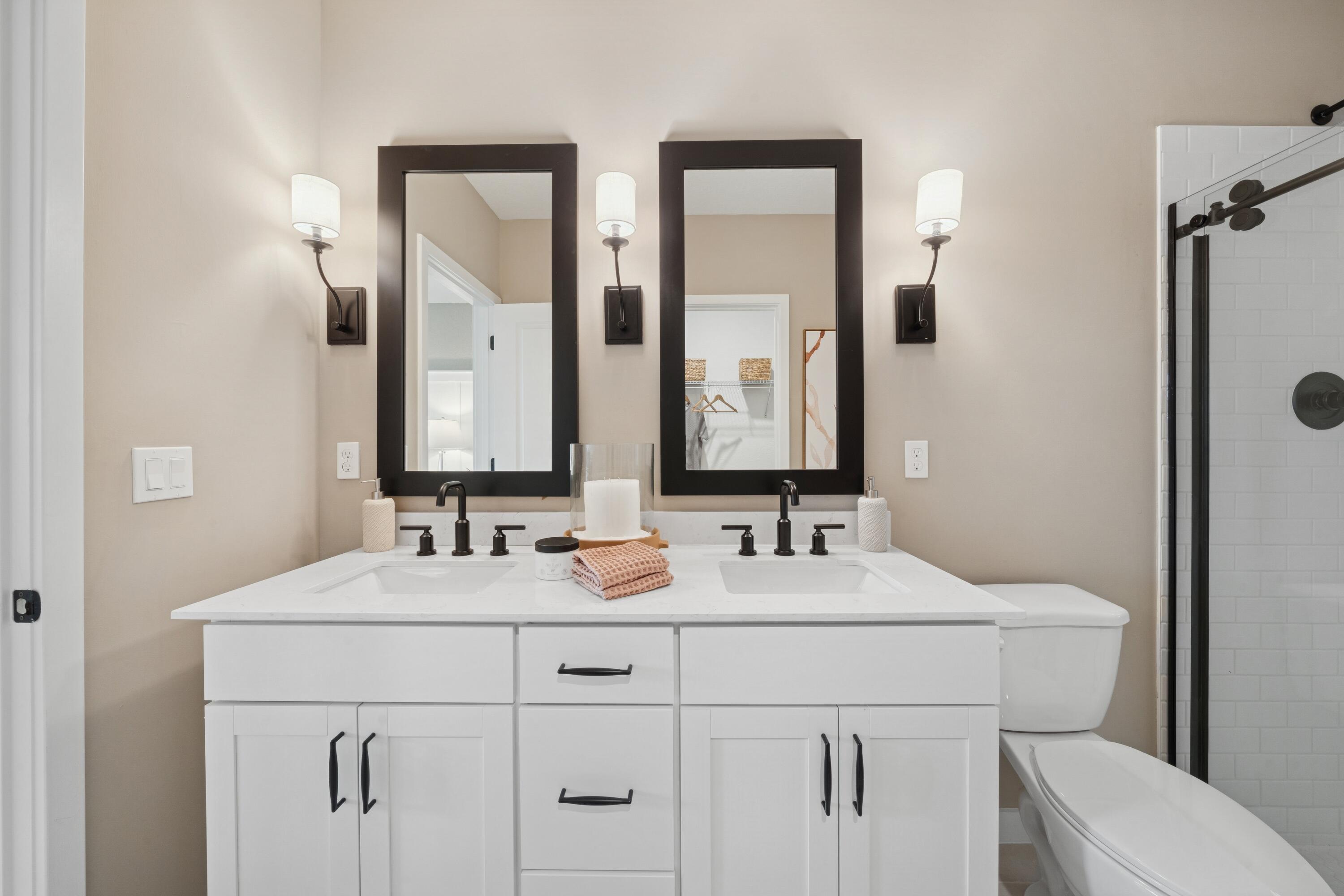 PALM BREEZES CLUB - Residential