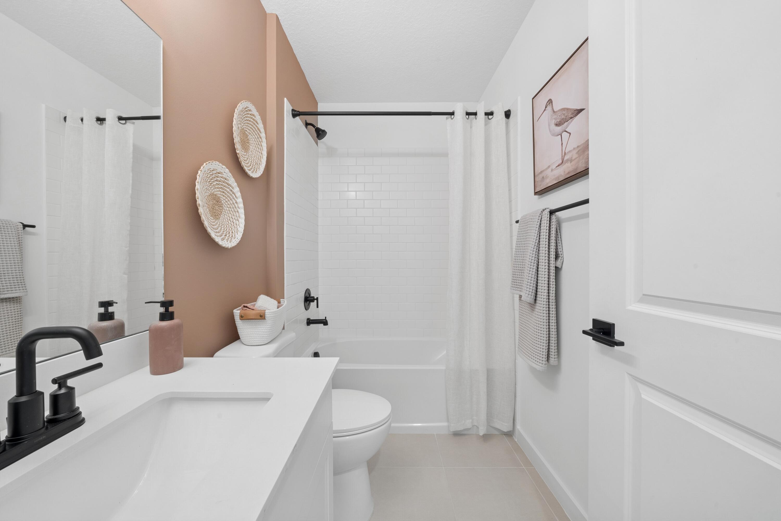 PALM BREEZES CLUB - Residential