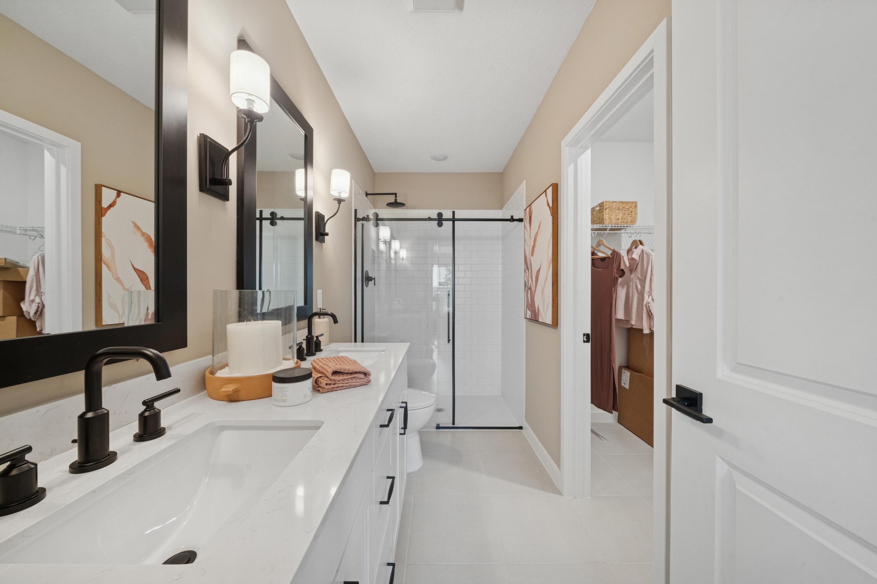 PALM BREEZES CLUB - Residential