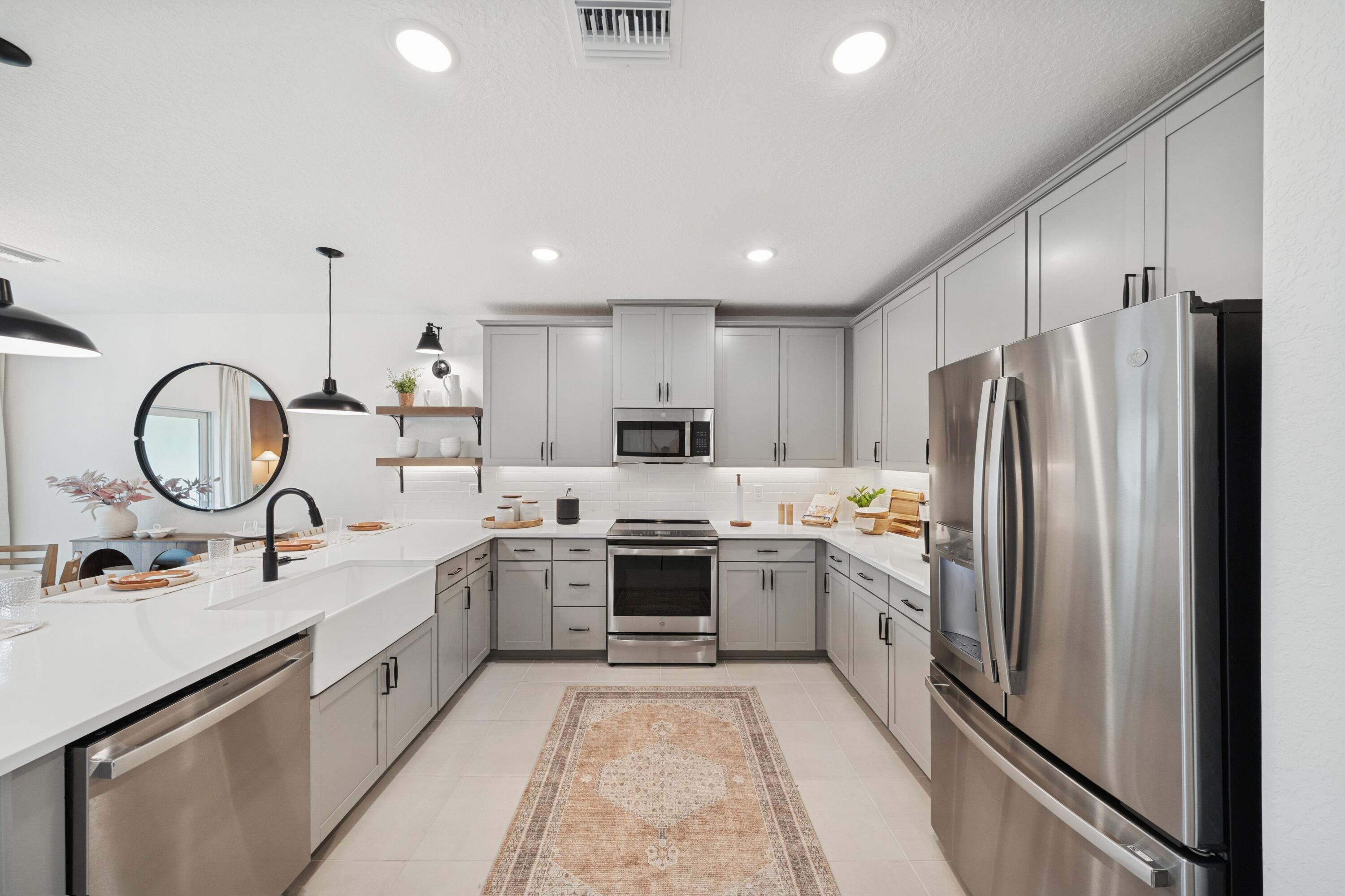 PALM BREEZES CLUB - Residential