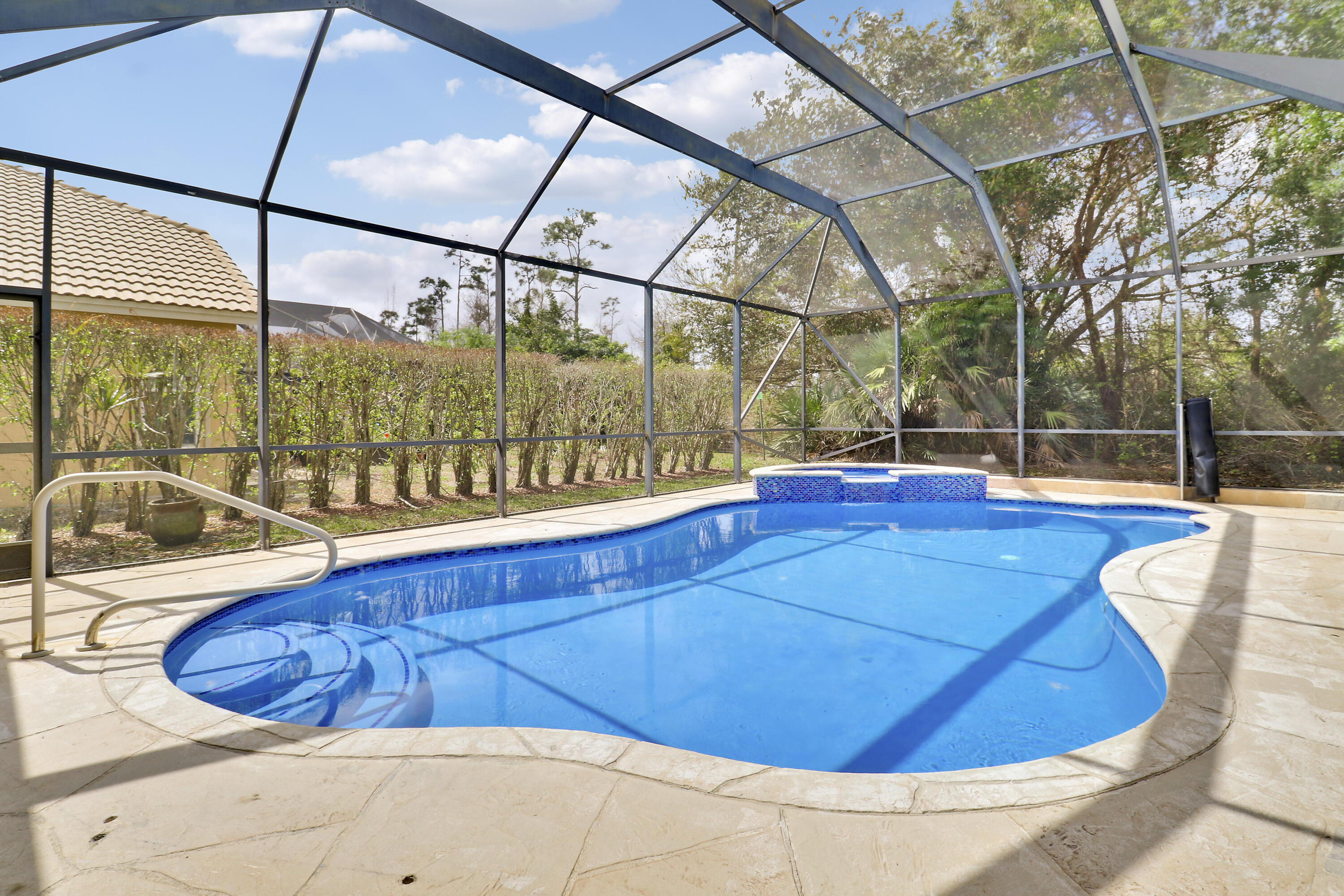 HAMILTON BAY SEC 2 - Residential