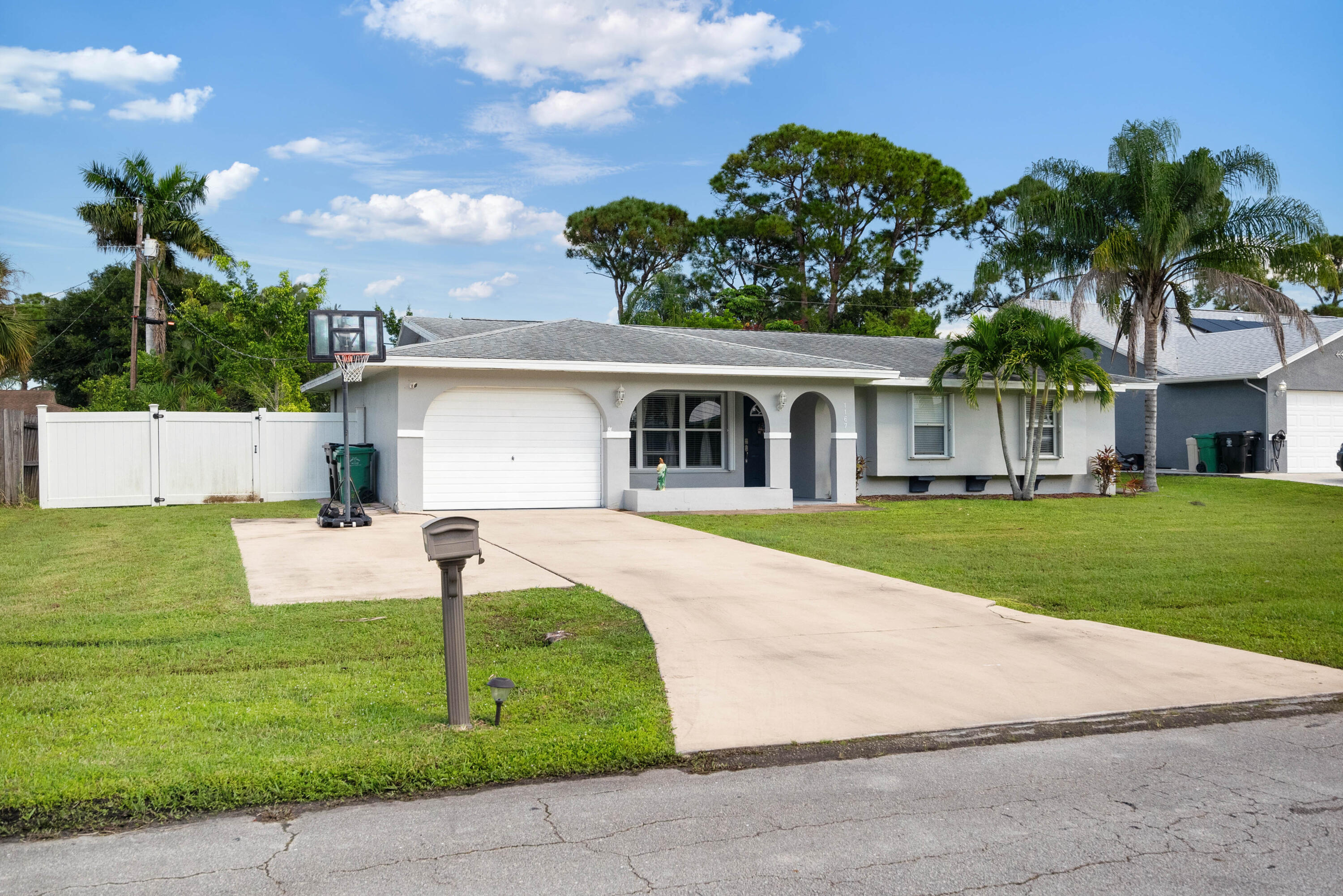 PORT ST LUCIE SECTION 3 - Residential Lease