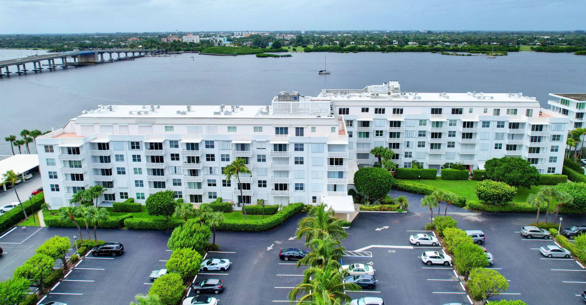 ROYAL SAXON INC - Residential Lease