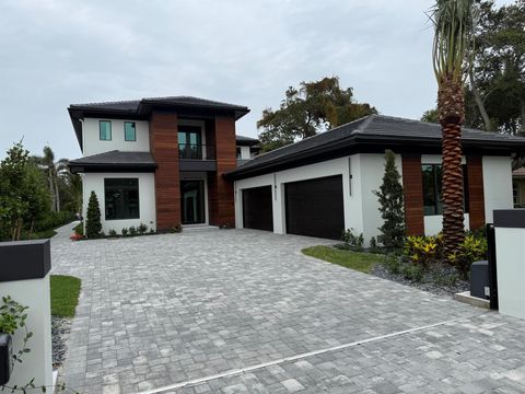 416 S Lake Drive Lantana FL 33462