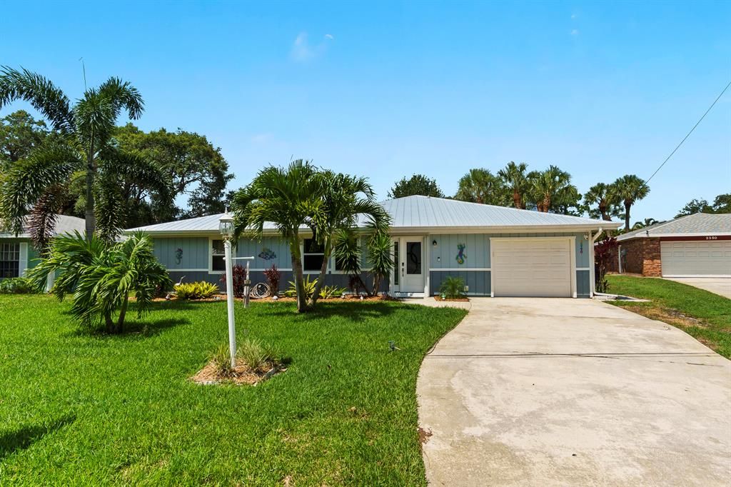 Photo of 2340 NE 13th Court, Jensen Beach, FL 34957 (MLS # R10808871)