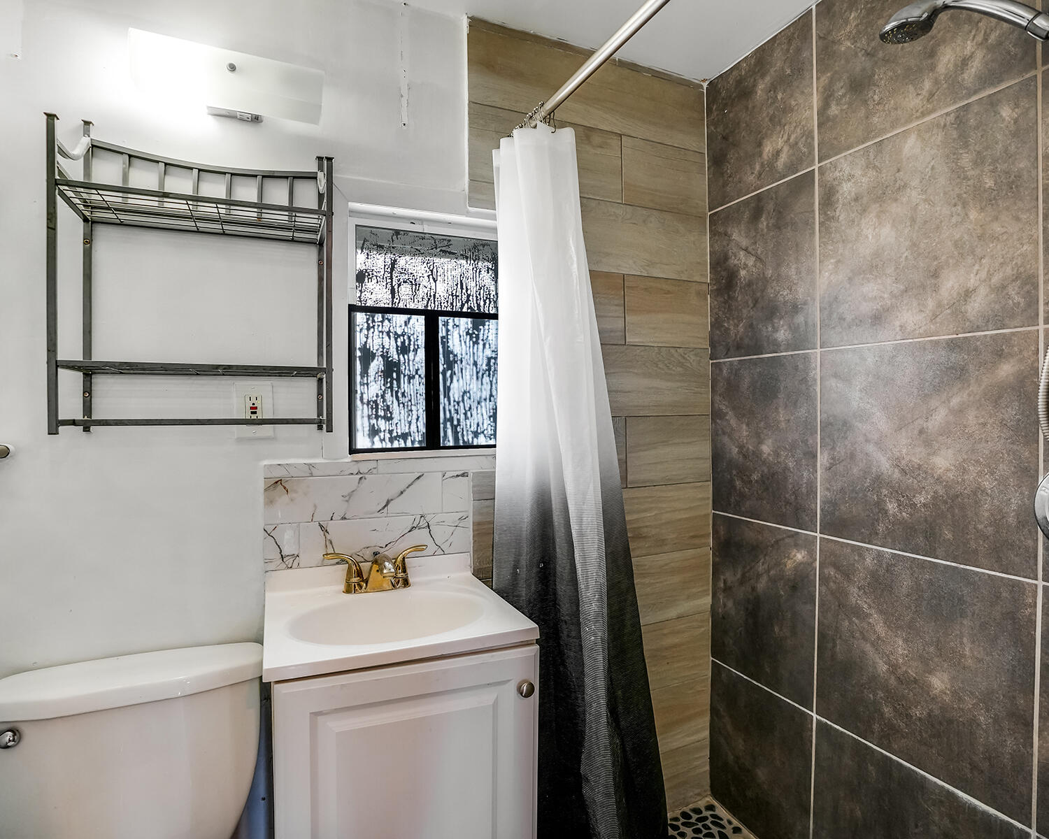 RAVENSWOOD REPLAT - Residential
